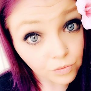 Meet your Posher, Charity